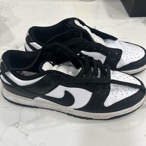 Panda Dunks men’s size 91/2